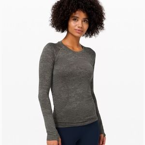 Lululemon Size 6 med Swiftly Tech Long Sleeve